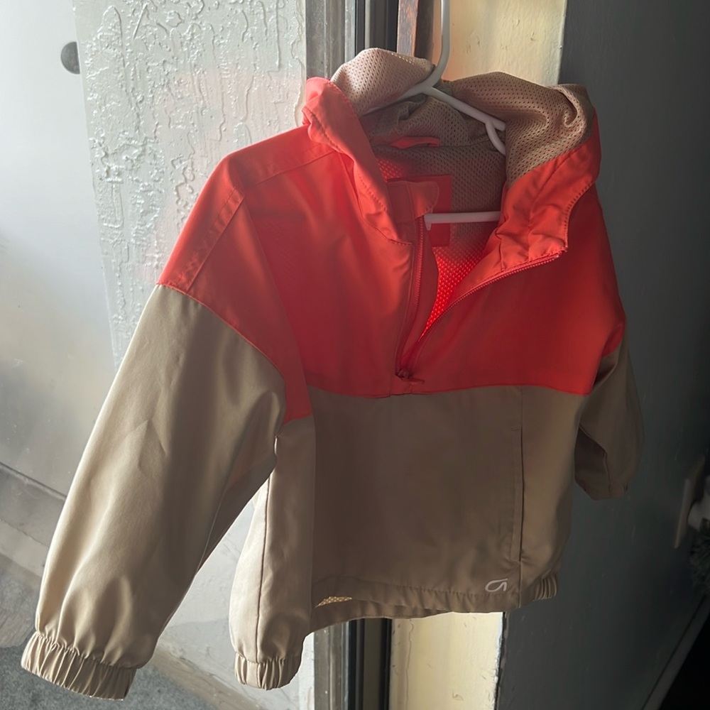 Gap windbreaker for kids